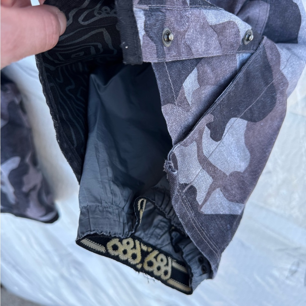 Sixeightsix Pants Snowboard Pants Gray Camo Cargo Pants - Picture 4 of 4